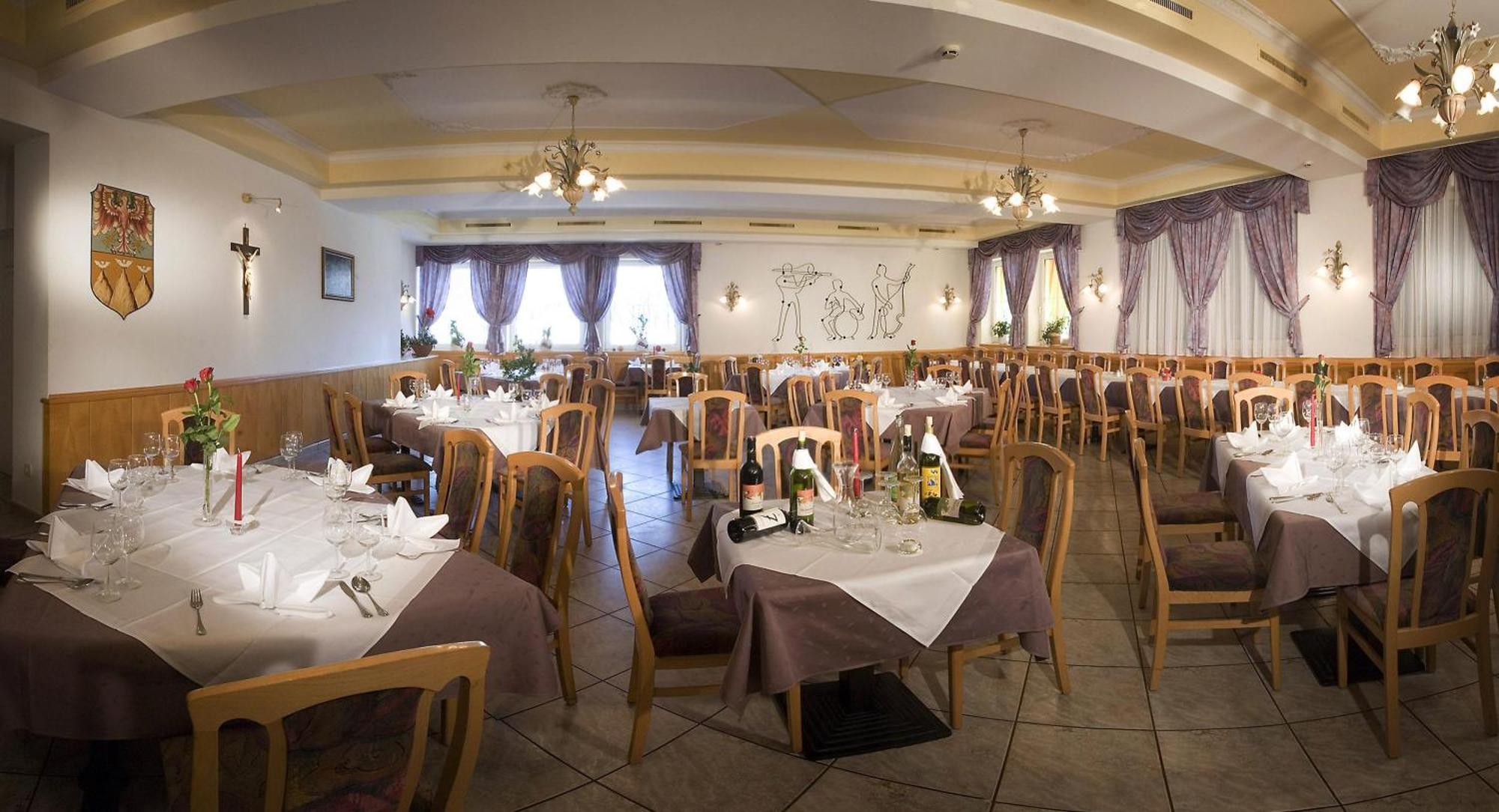 Hotel Vomperhof Екстер'єр фото